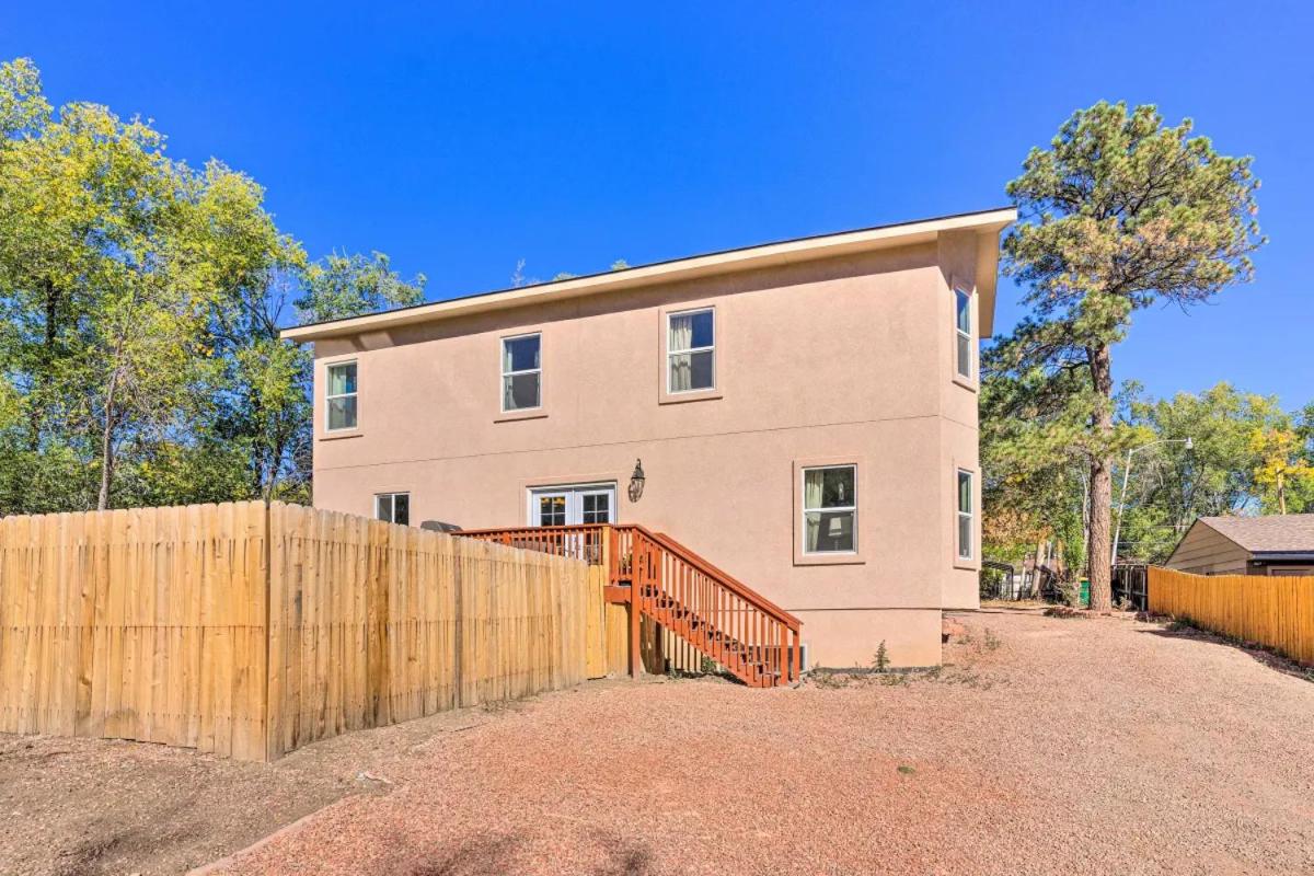 Huge Cozy Home with Many Bedrooms in Ivywild - B&B