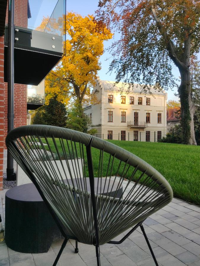 Apartament Zakatek z ogrodkiem i miejscem w garazu podziemnym - B&B