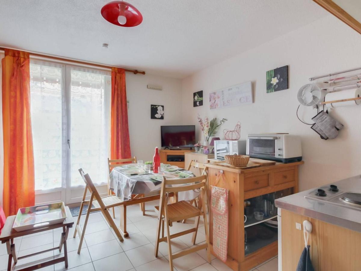 Studio cosy avec jardin et parking près des stations de ski, quartier calme Exposition Sud-Ouest - FR-1-402-81 - B&B