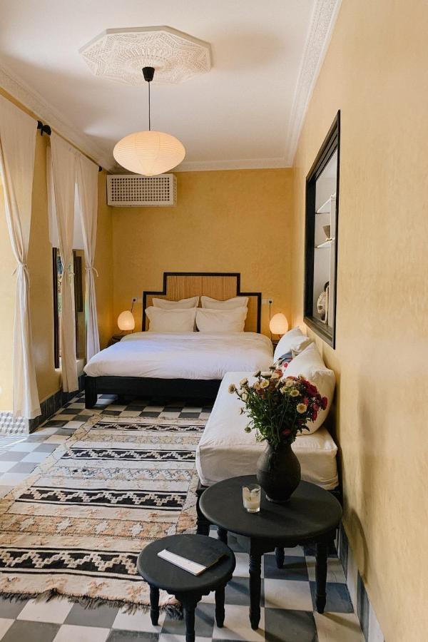 Deluxe Zimmer mit Kingsize-Bett