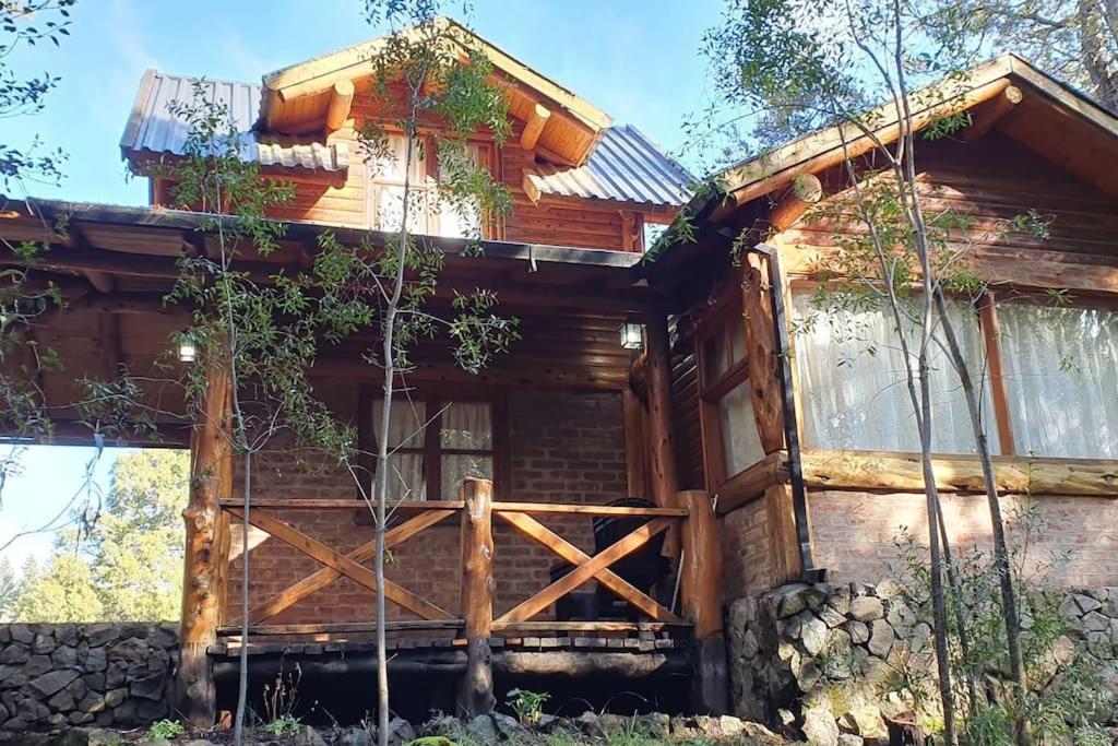 Cabaña Ciprés entre Bosques y Arroyo - B&B El Bolsón