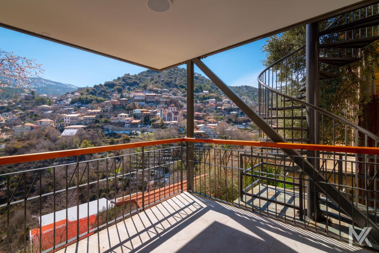 Balkoni Moutoullas - B&B Moutoullás