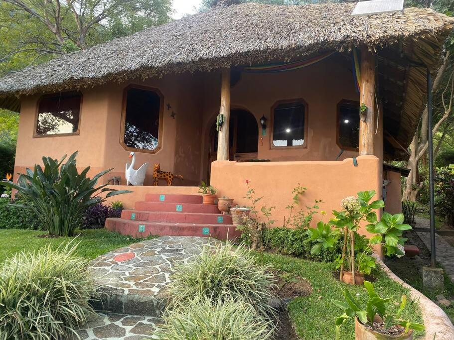 Lake Front house, cozy and comfortable. - B&B