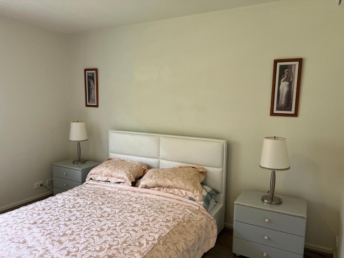 Convenient One Bedroom Townhouse Narrabundah - B&B Fyshwick