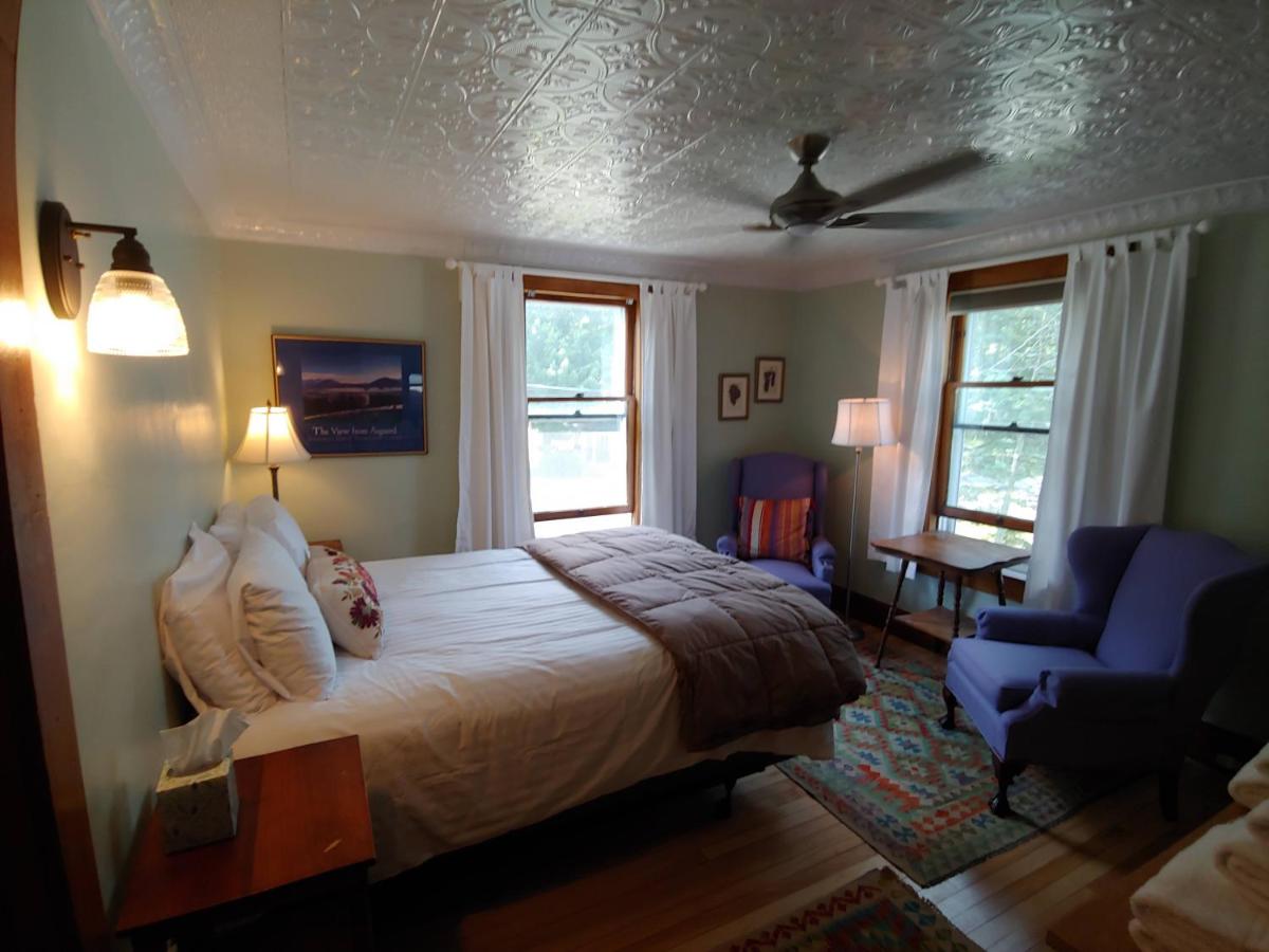 Queen Room