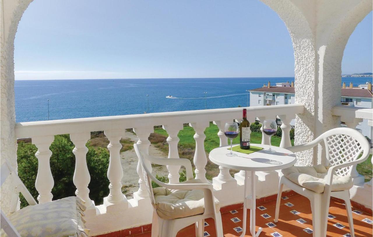 B&B Mezquitilla - Amazing Apartment In Mezquitilla With 1 Bedrooms - Bed and Breakfast Mezquitilla