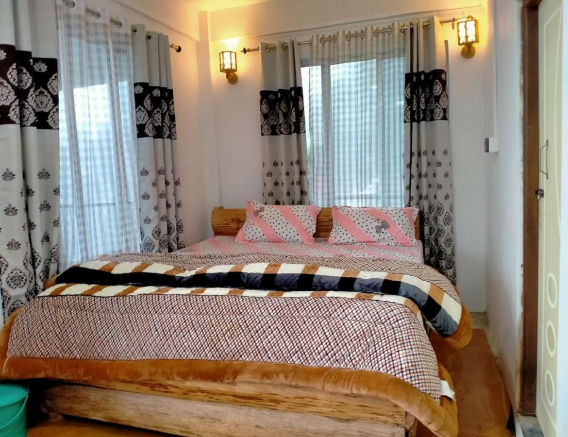 B&B Sonāda - Hotel Ajit Home Stay, Sonada - Bed and Breakfast Sonāda