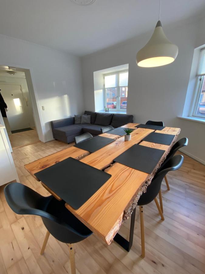 B&B Aarhus - Central Ground Floor Apartment with Parking - Bed and Breakfast Aarhus