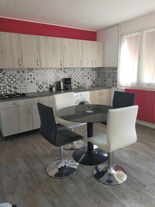 Guern ,maison à la campagne - Ferienwohnung
