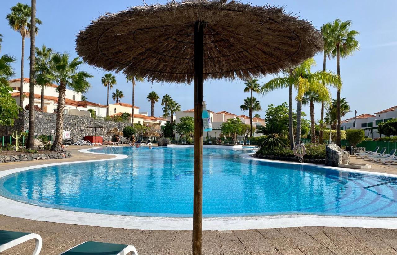 Juangy’s Apartments in Las Adelfas Golf del Sur - B&B