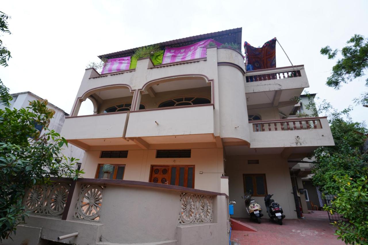 B&B Visakhapatnam - Feel Like Home Rkbeach - Bed and Breakfast Visakhapatnam