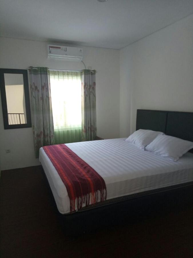 Zimmer mit Kingsize-Bett