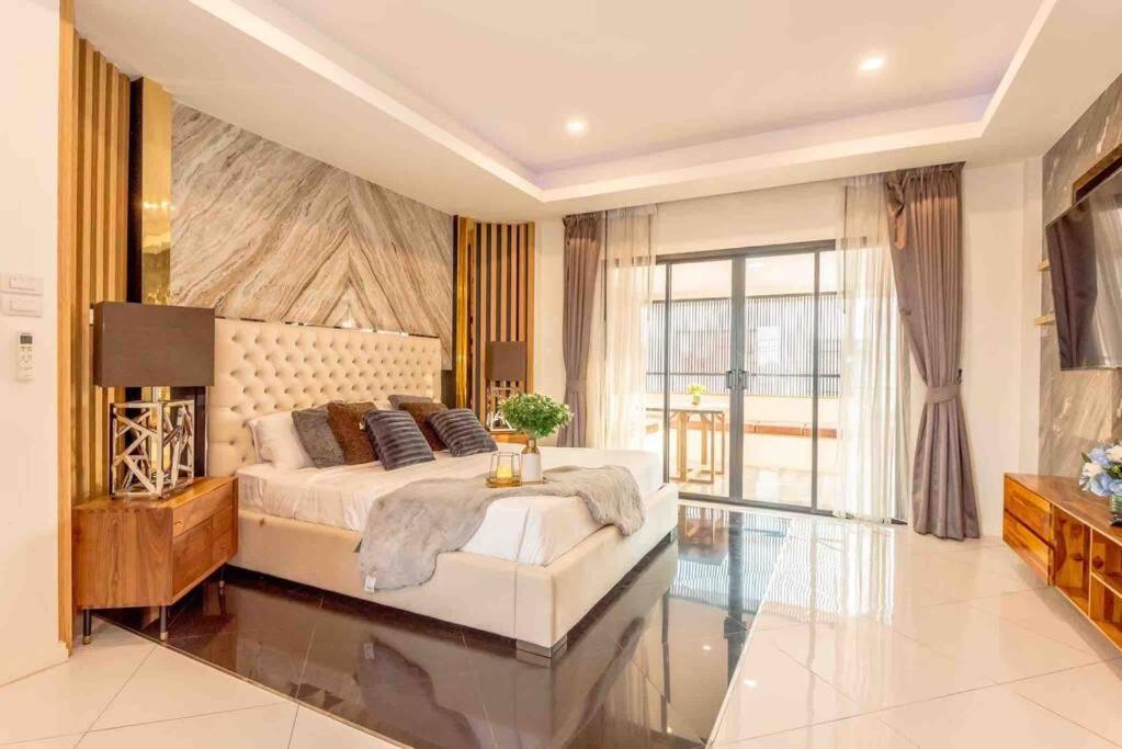 3BD Pool Villa Pattaya with sauna - Exquisite Pool Villa B - B&B