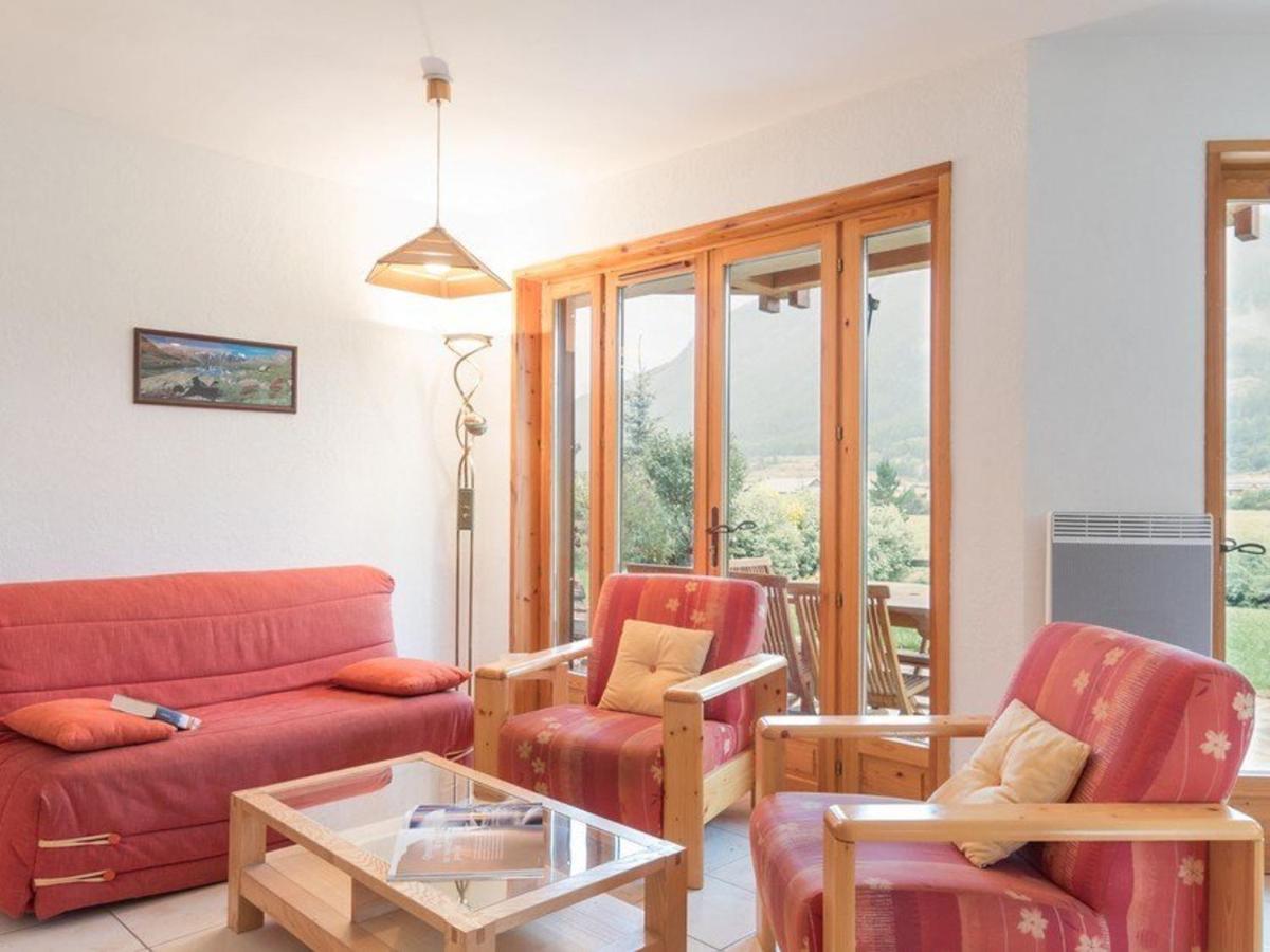 Confortable appartement 4 pièces, terrasse, parking, proximité pistes et navettes - 6 couchages - FR-1-330F-135 - B&B