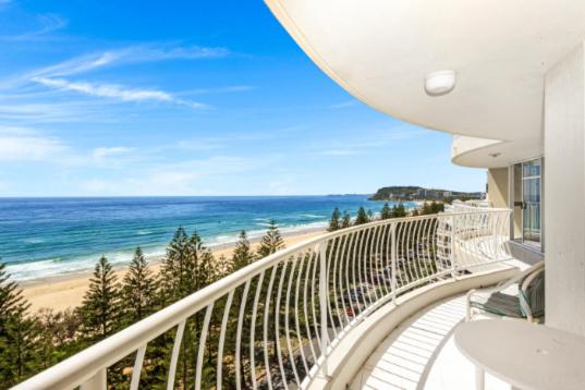 B&B Gold Coast - Burleigh Surf - Hosted by Burleigh Letting - Bed and Breakfast Gold Coast