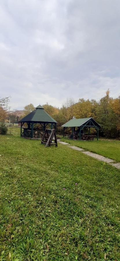 Krisztina Kulcsosház Ivo - B&B