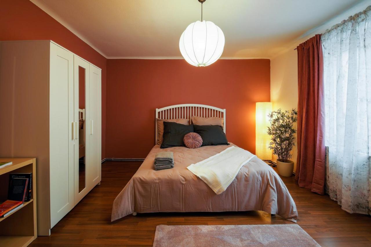 Appartamento con 2 Camere da Letto