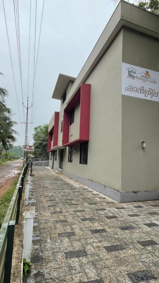 Shangri-laa hotel apartments - B&B Talakkād