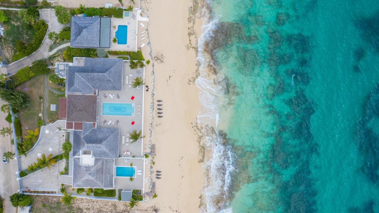 La Perla Bianca - 1 BR Beachfront Luxury Villa offering utmost privacy - B&B Les Terres Basses