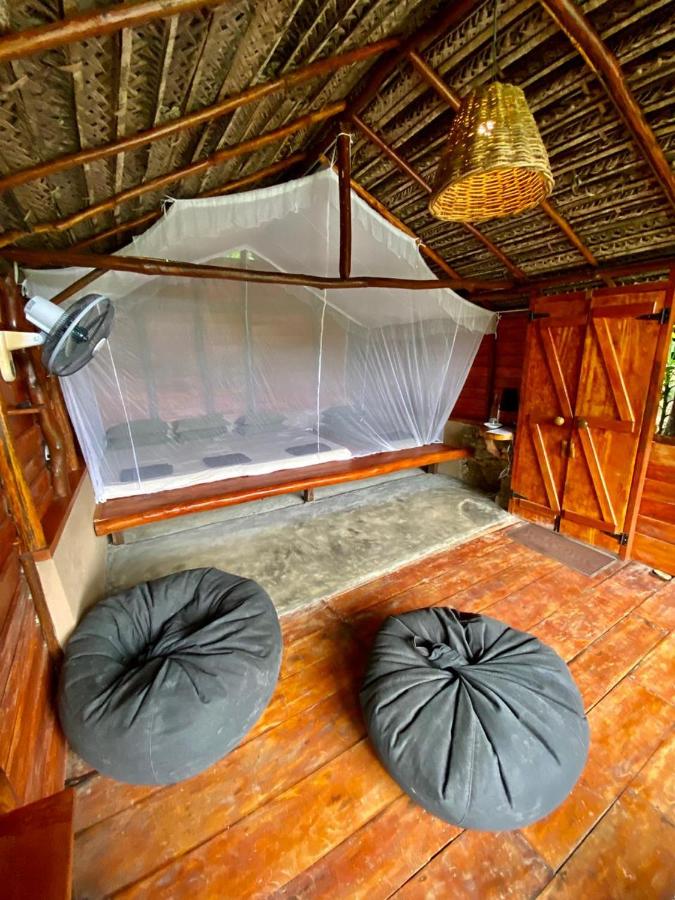 Tweepersoonskamer met Gedeelde Badkamer