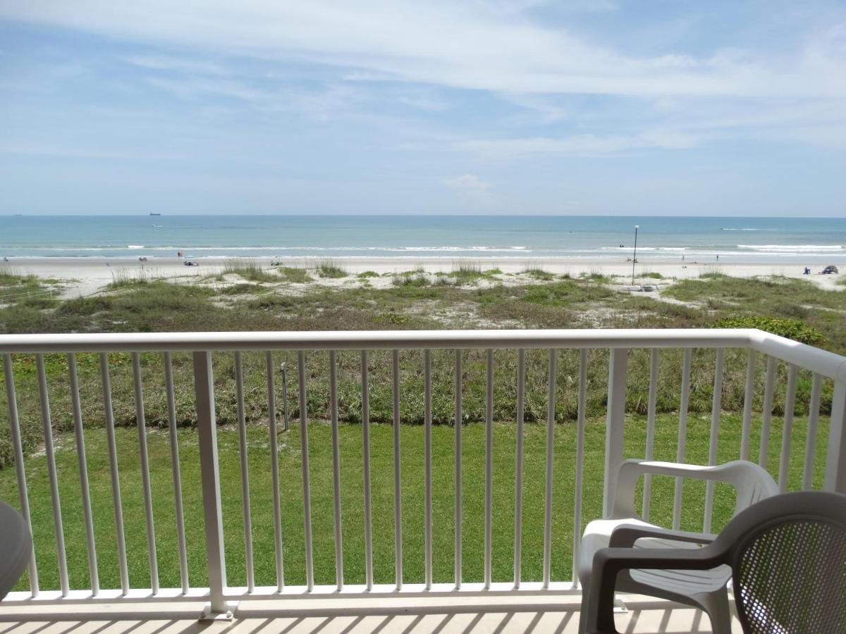 B&B Cocoa Beach - Spanish Main 66- Direct Oceanfront Condo! - Bed and Breakfast Cocoa Beach