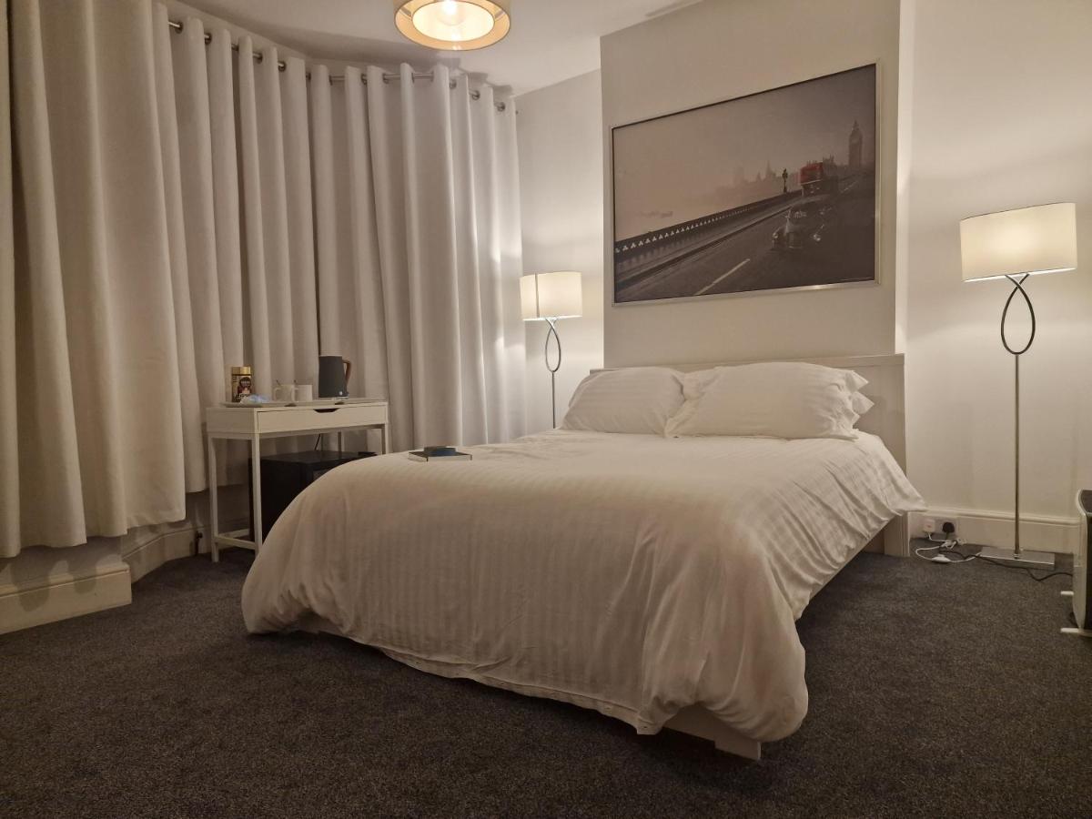 Deluxe Zimmer mit Kingsize-Bett