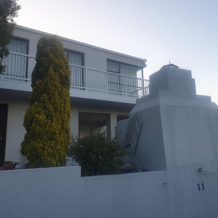 'Eye 2 SA' with exclusive pool access - Hout Bay - B&B