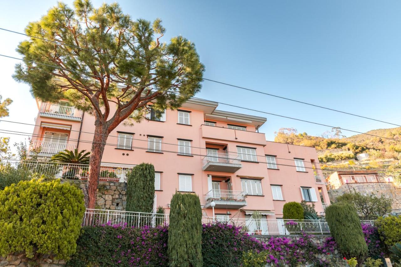 086 - Sunshine Home, 5 minuti dalla spiaggia - PARCHEGGIO PRIVATO GRATIS INCLUSO - B&B