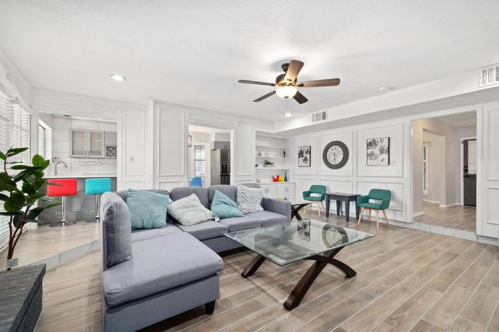 Pool & hot SPA & 5 bedroom 3 full bath - B&B McKinney