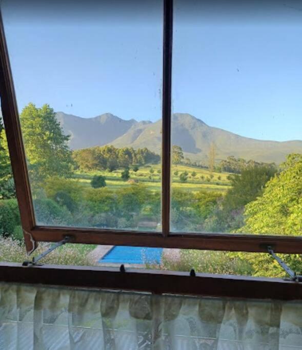 B&B George - Stunning open-plan farmhouse with magic views - Bed and Breakfast George