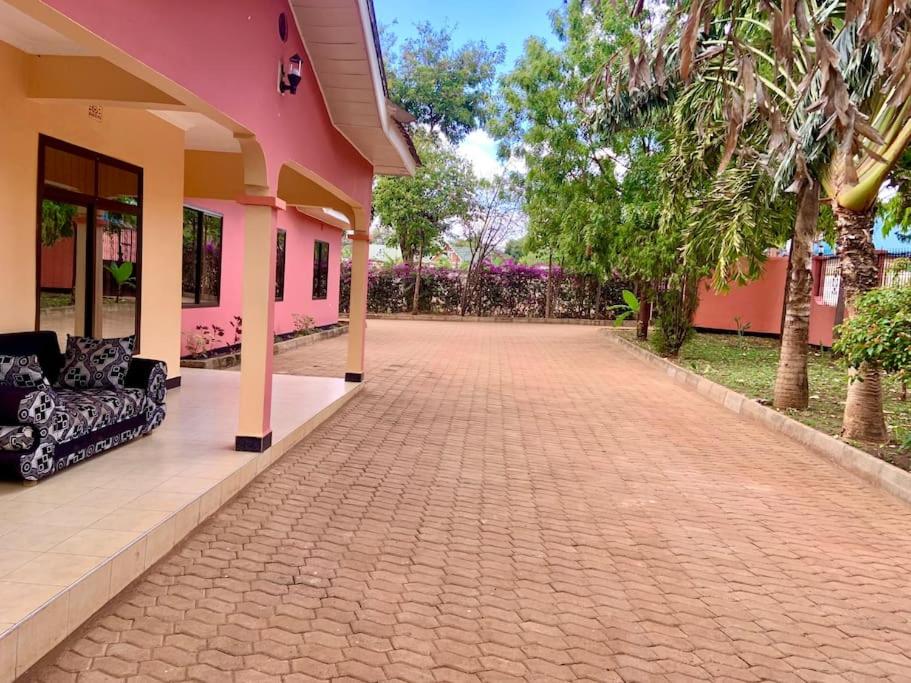 Bungalow x Garten & Terrasse x WLAN x europäisch - B&B