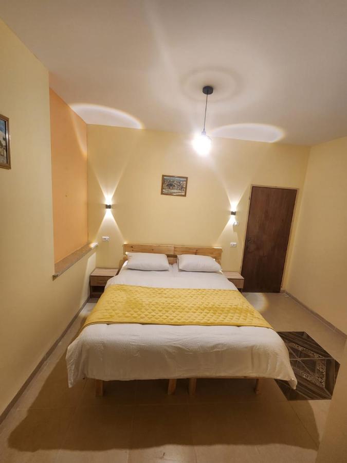 Dreibettzimmer