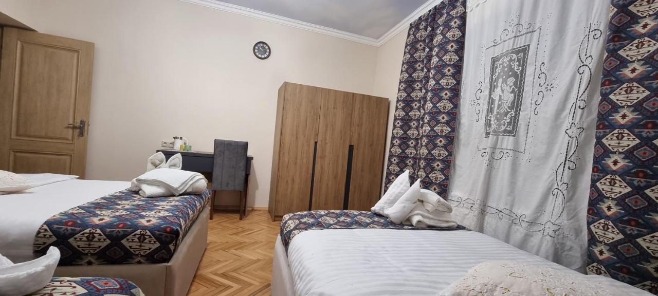 Dreibettzimmer