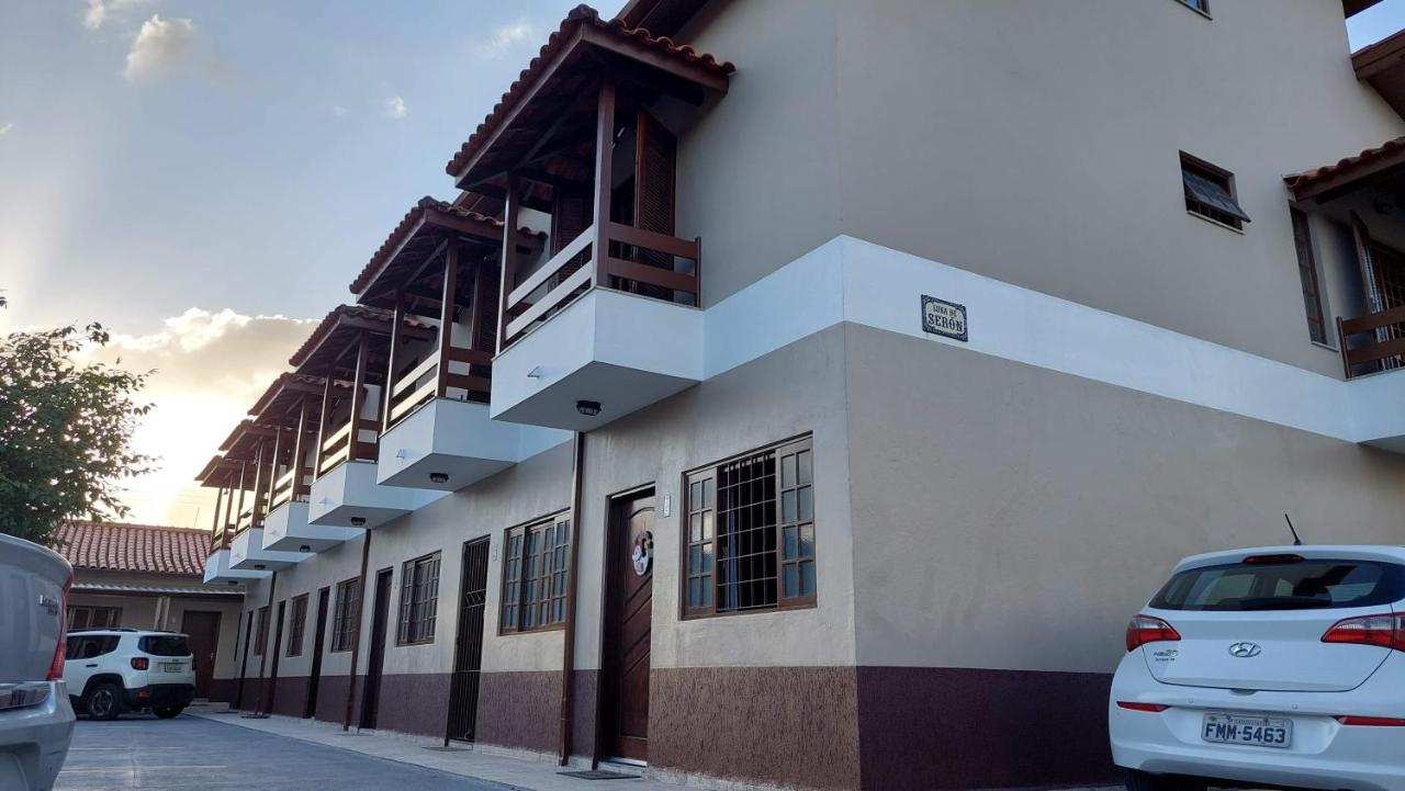 Casa aconchegante com ar condicionado para família em condomínio - B&B