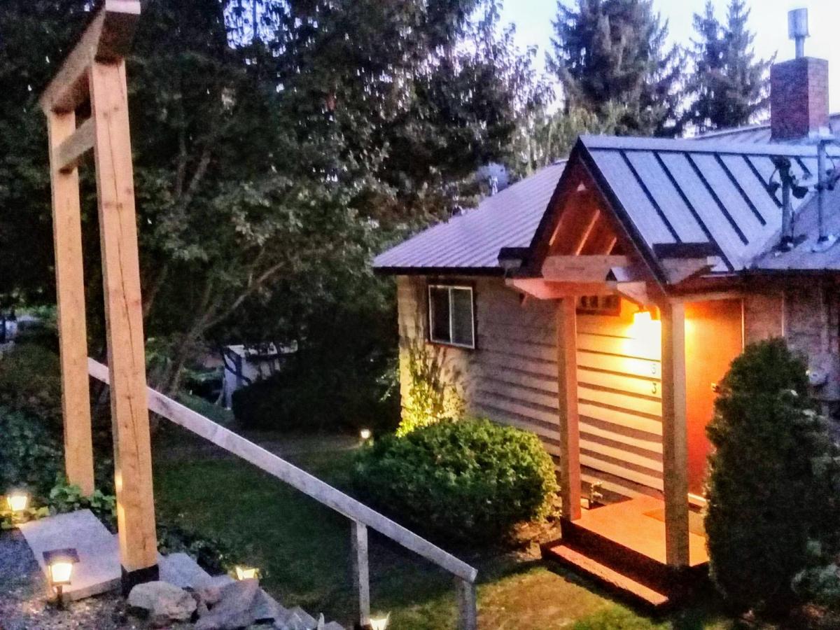 Downtown White Salmon View Home - B&B