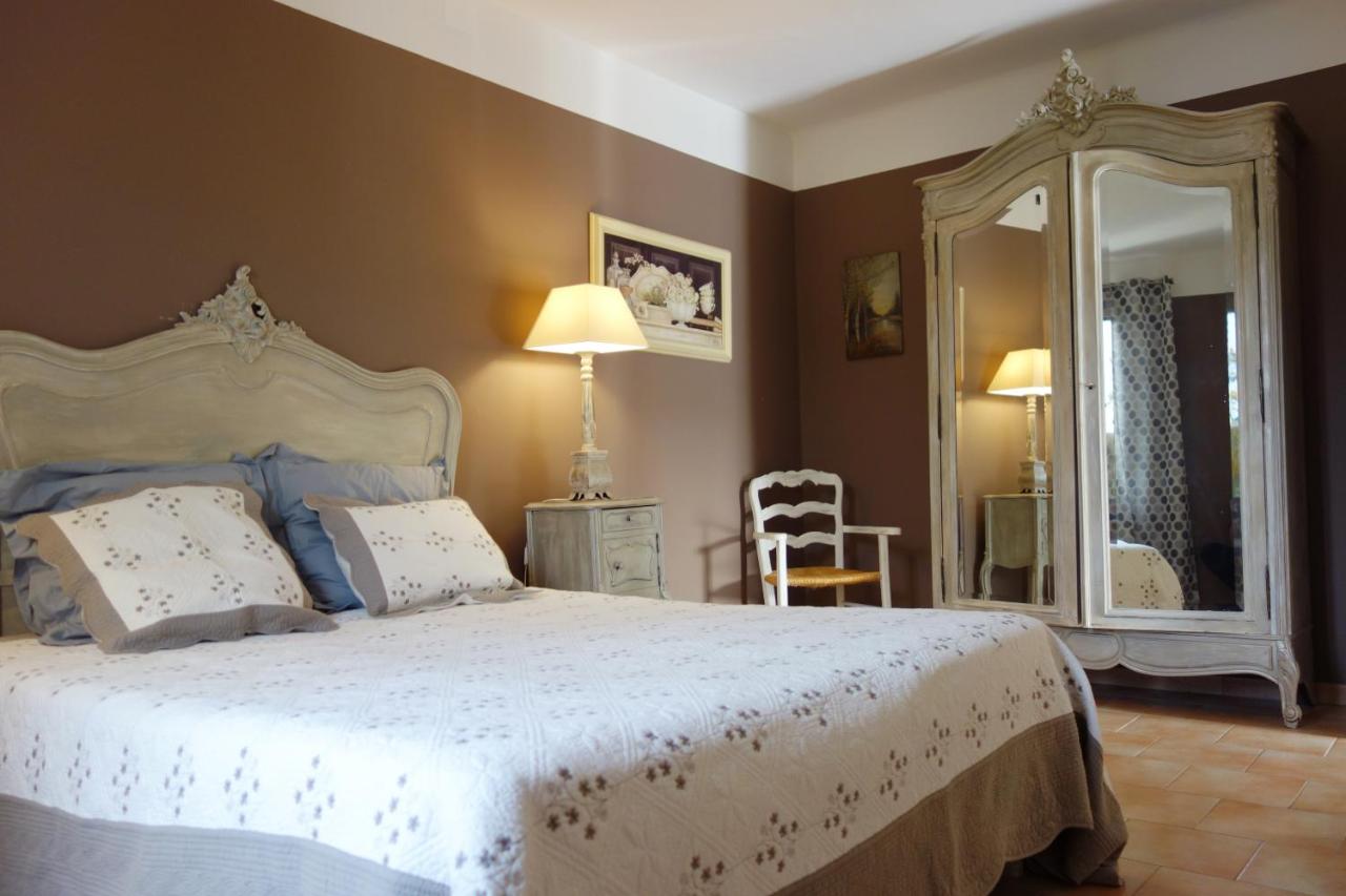 Bel appartement avec grande terrasse sud - B&B Vaison-la-Romaine