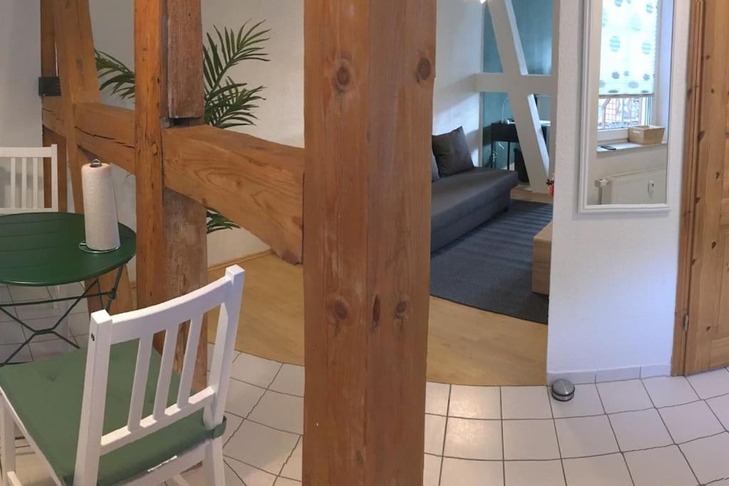 Nette Wohnung gute Austattung Parkplatz Terrasse - Ferienwohnung Greifswald