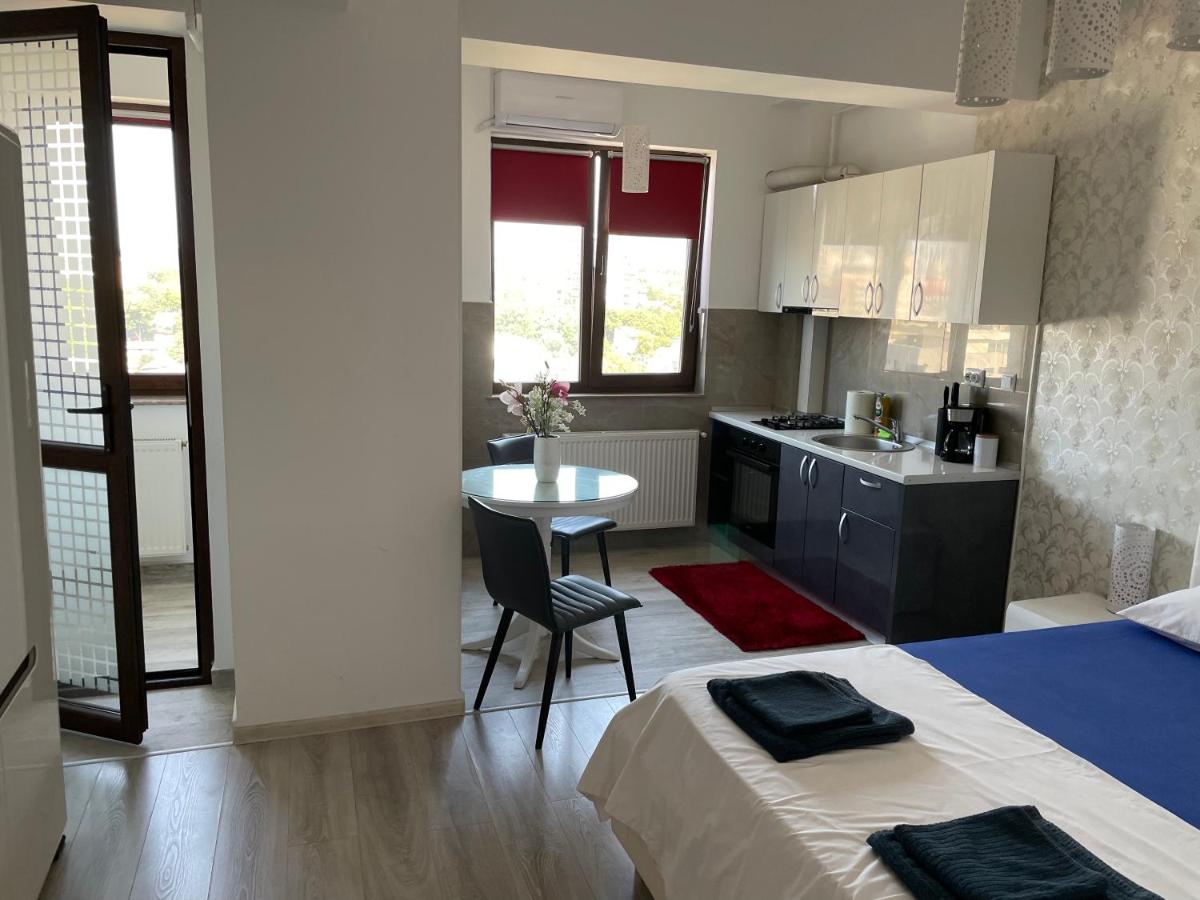 No. 110 / Downtown - B&B