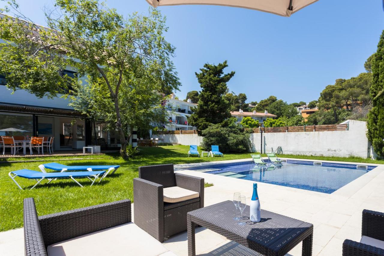 Luxury villa in front of the sea ROSITA - Chambres d’hôtes Calella de Palafrugell