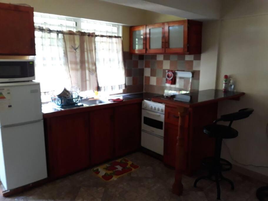 Home Style Apartment J - Ferienwohnung