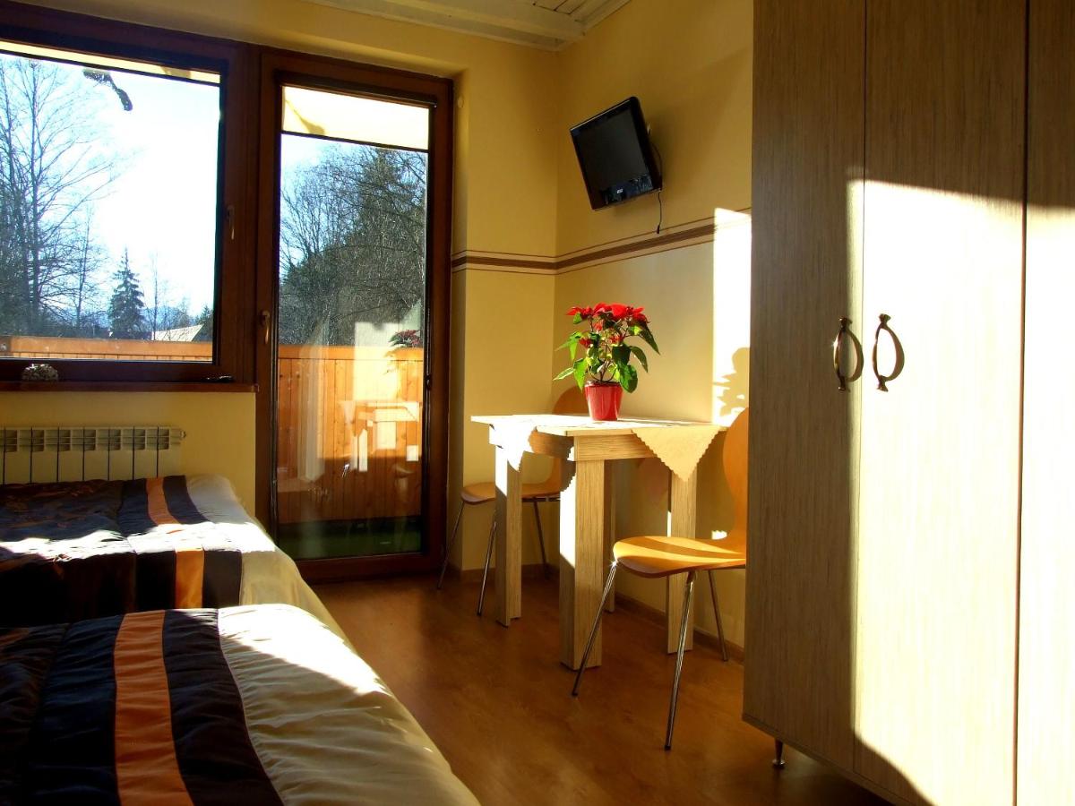 Triple Room with Private Bathroom