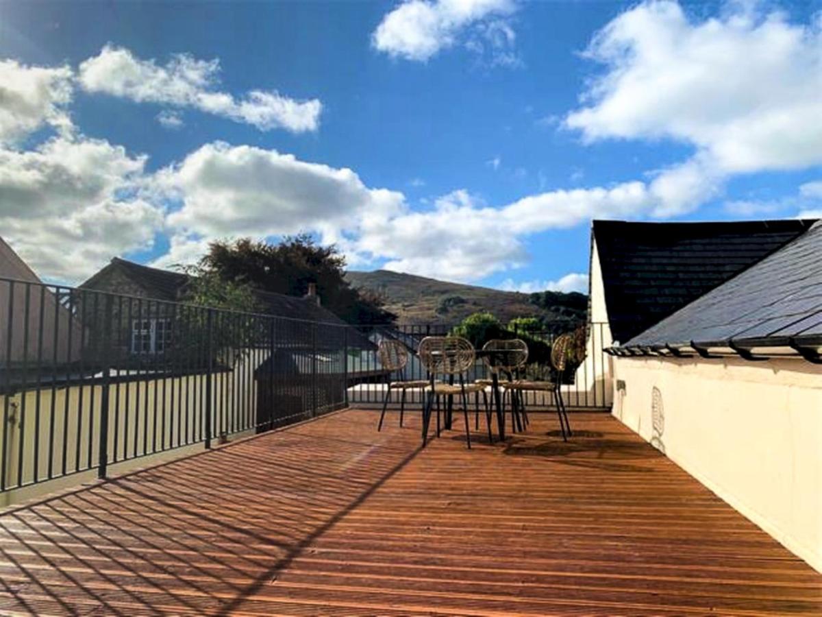 B&B Newton Abbot - Pass the Keys Meldon View Period Dartmoor apartment with large roof terrace - Bed and Breakfast Newton Abbot