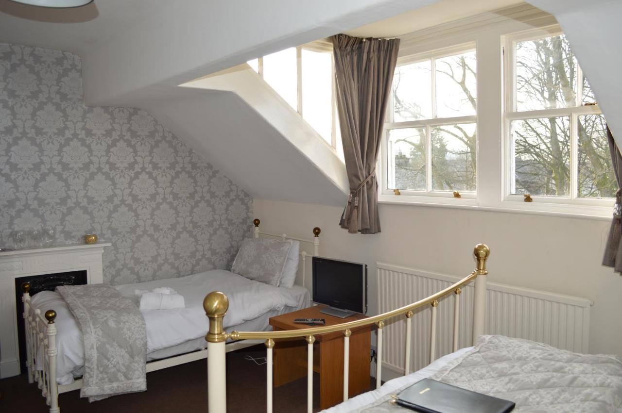 Chambre Triple avec Salle de Bains Privative Séparée