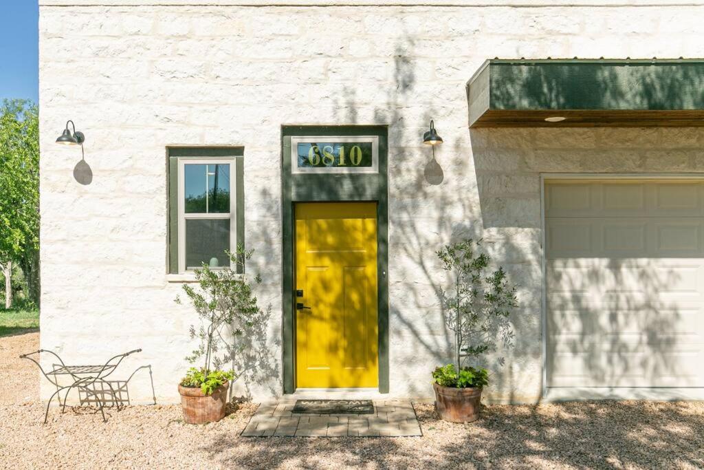 B&B Kingsland - Yellow Door on the Llano River - Bed and Breakfast Kingsland