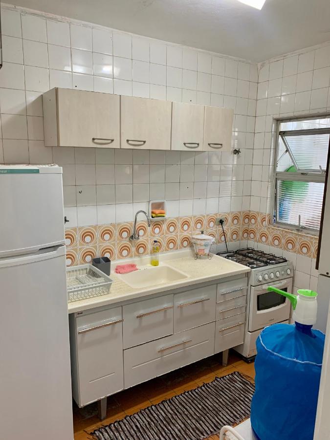 Apartamento Ótima Localização no Guarujá-Astúrias - Chambres d'hôtes Guarujá
