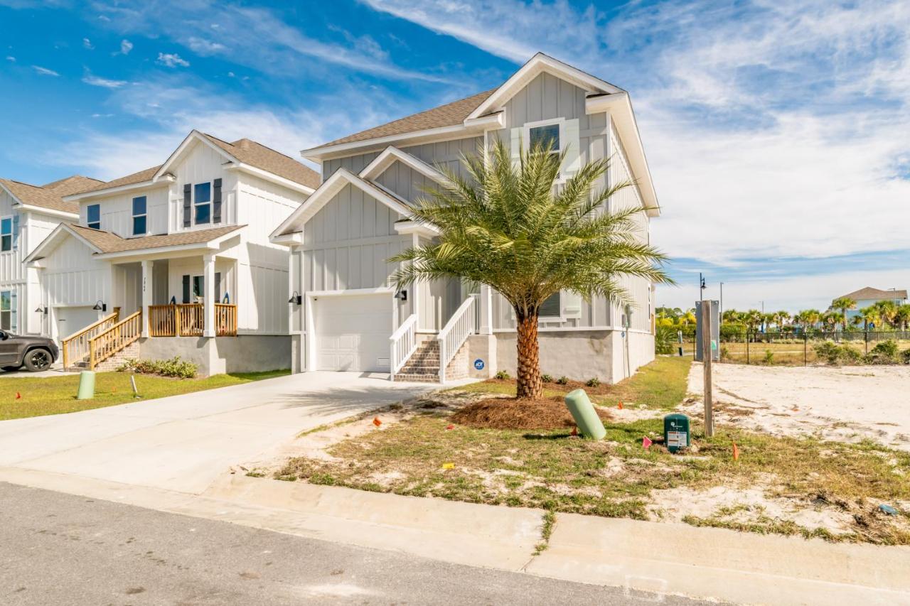 Four-Bedroom Holiday Home