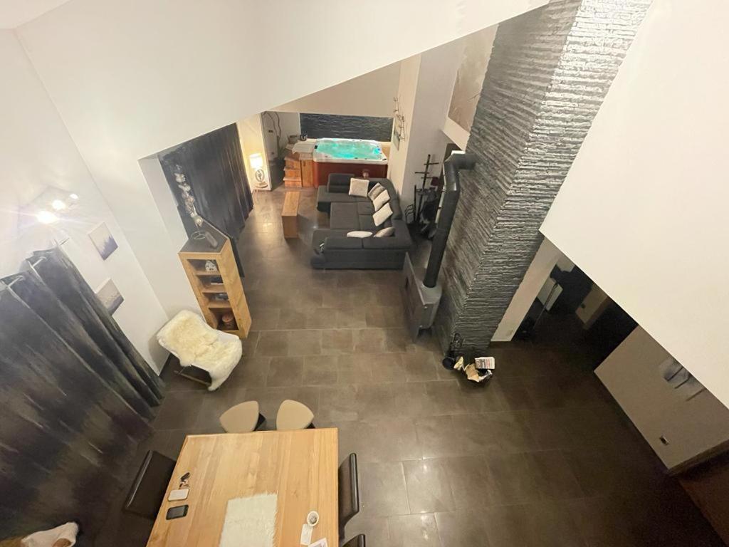 Appartement spacieux près des pistes - B&B