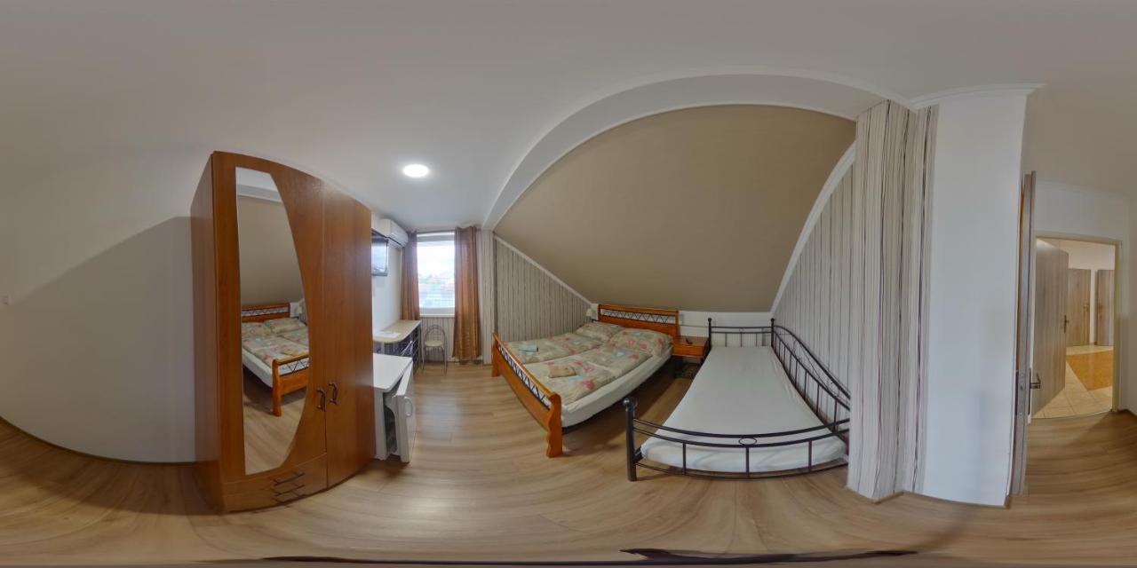 Triple Room with Air Conditioning