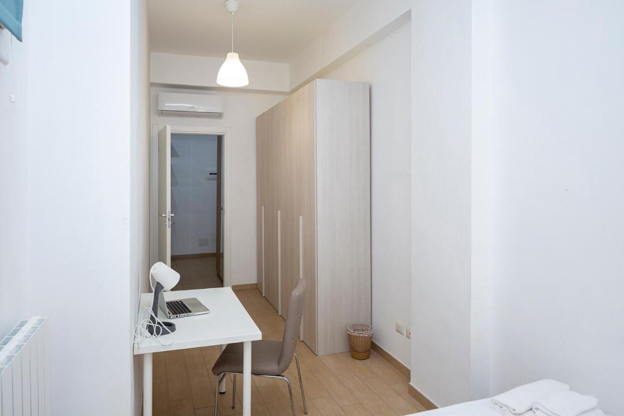 Single Room with Shared Bathroom