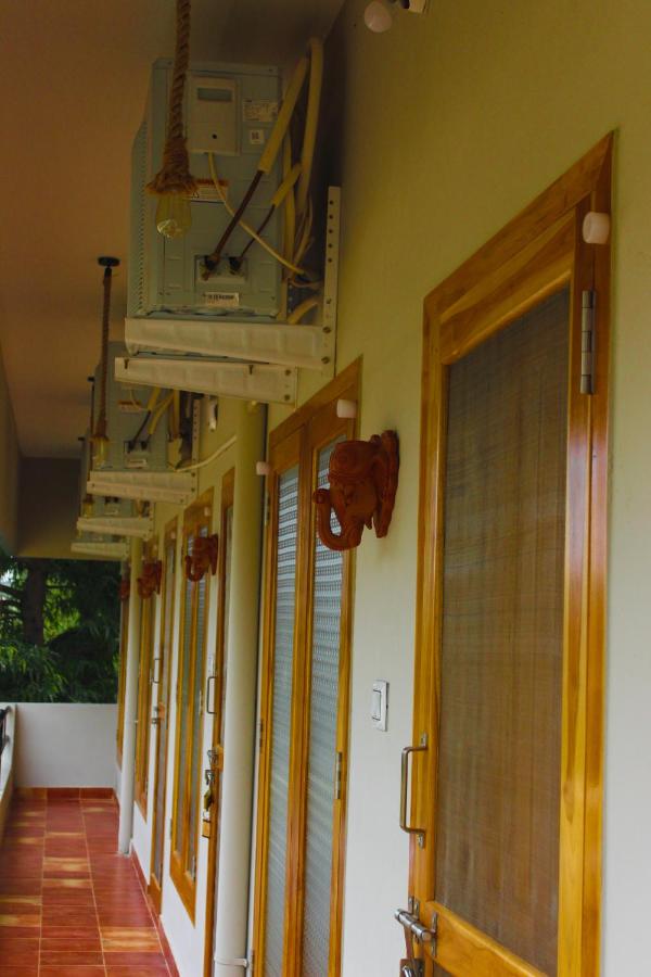 Dwaraka Guest House - B&B